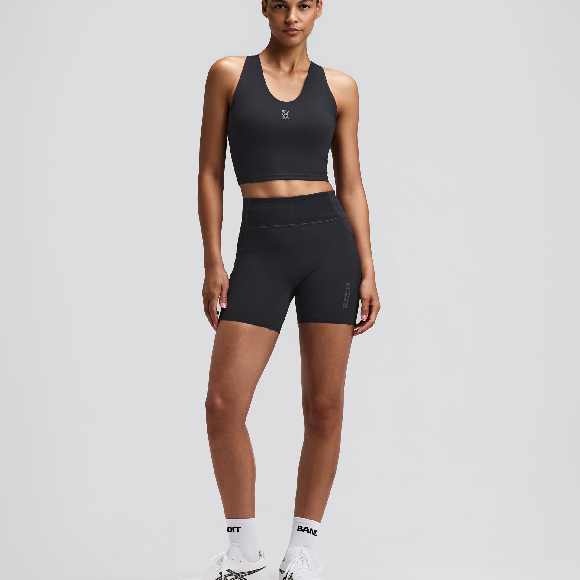 Bandit Vanisher V-Neck Race Crop