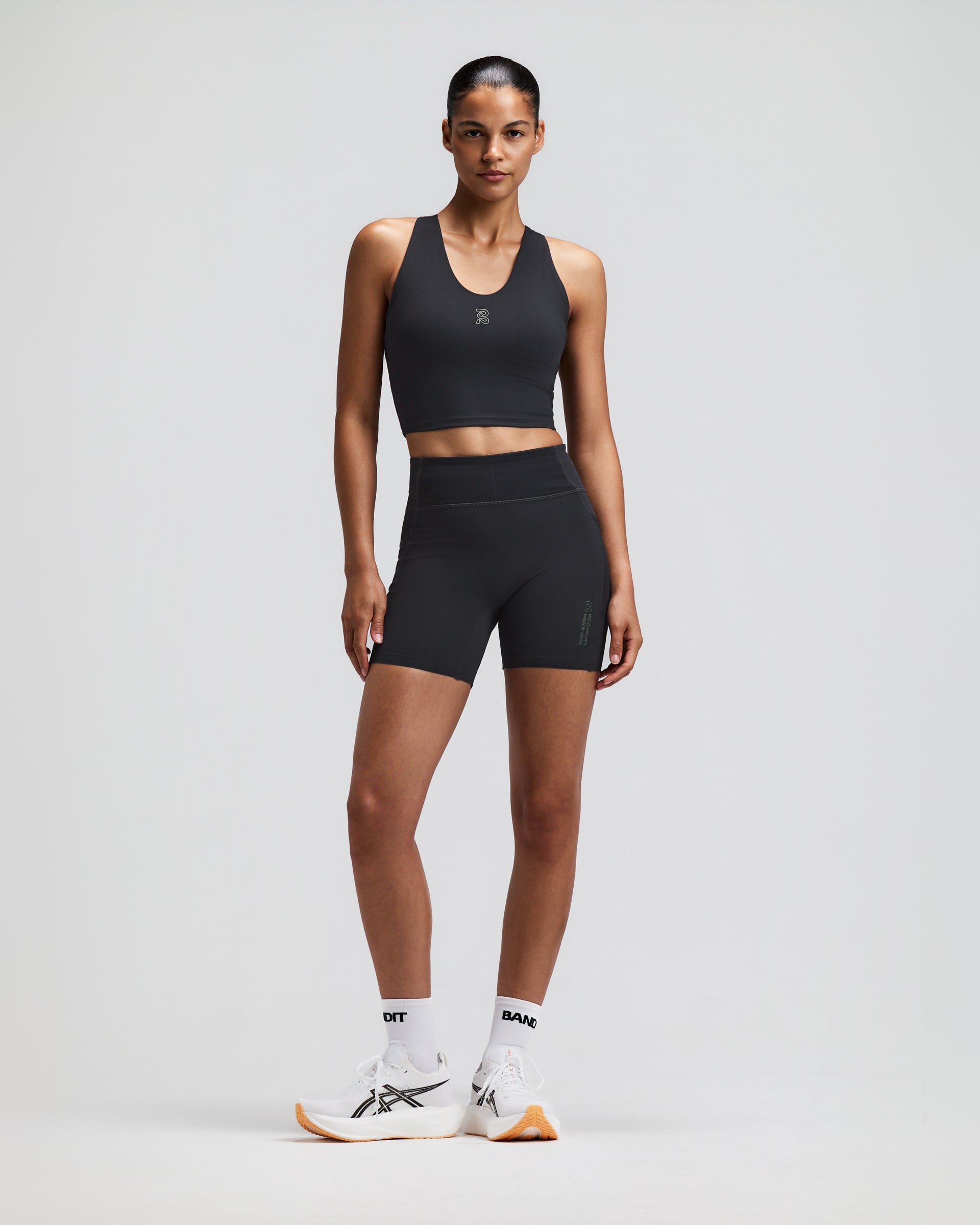Bandit Vanisher V-Neck Race Crop